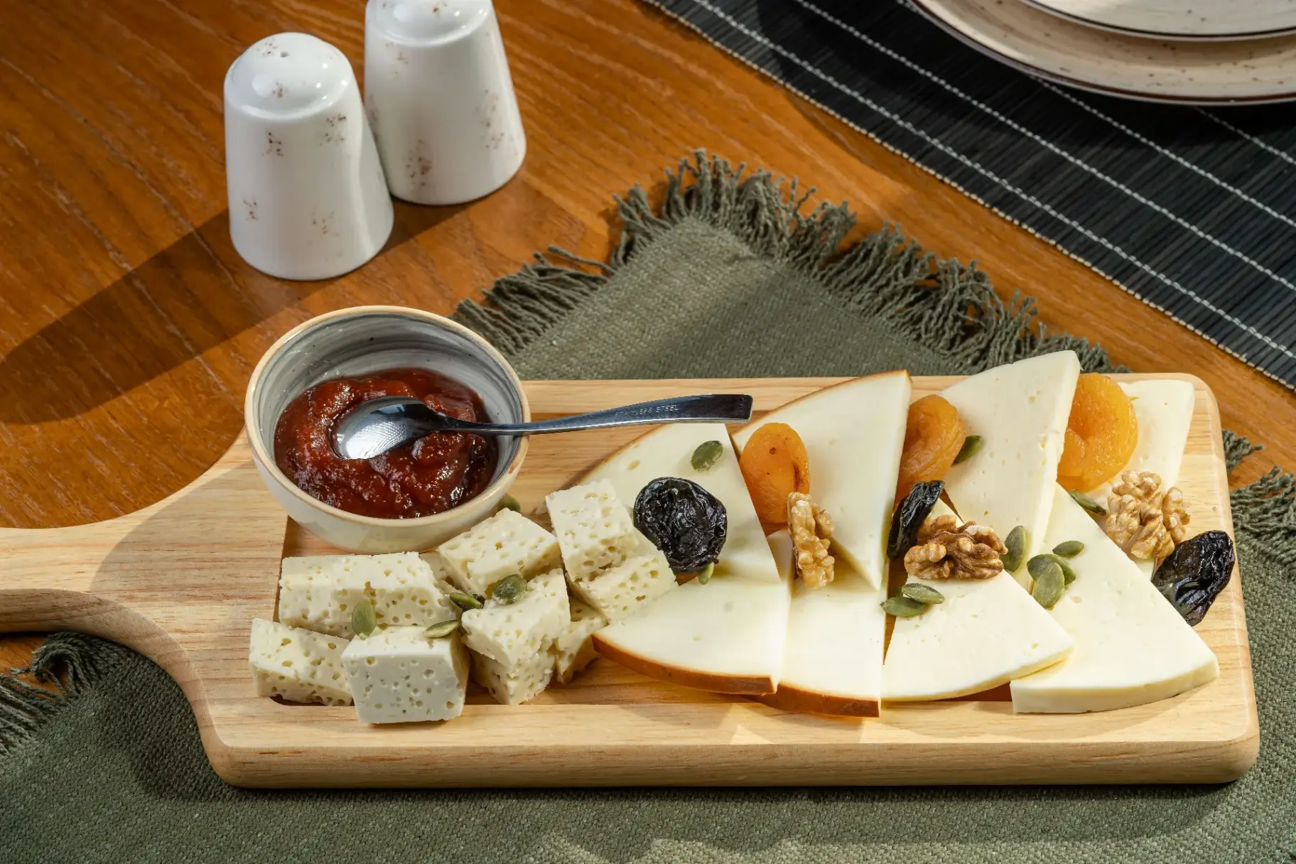 Georgian cuisine in Kakheti at Hotel Serodani Restaurant